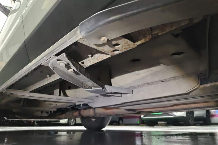 Used Cadillac SRX 2015 3.0L Elite Model Chassis Rear Left