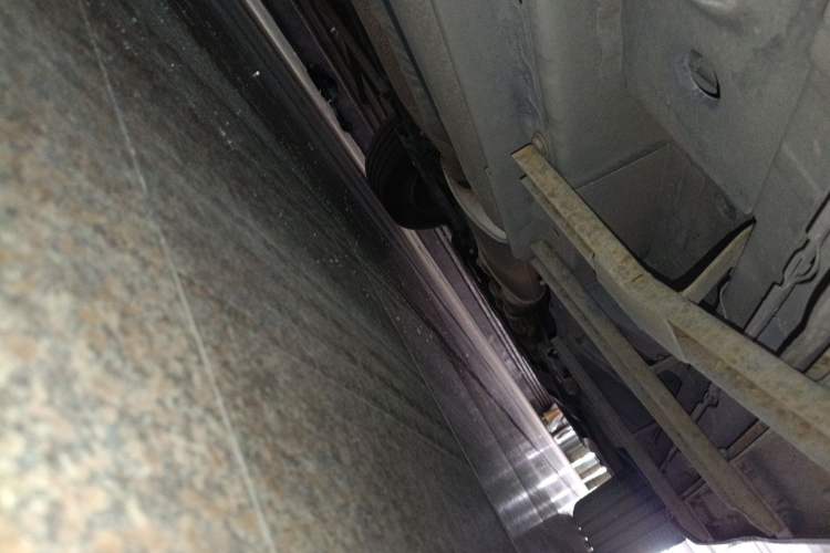 Used Cadillac SRX 2015 3.0L Elite Model Chassis Rear Right