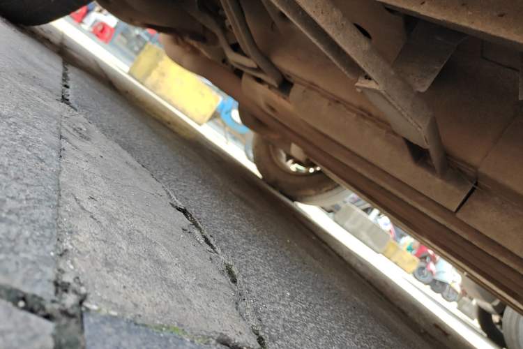 Used Cadillac SRX 2015 3.0L Elite Model Chassis Rear Right