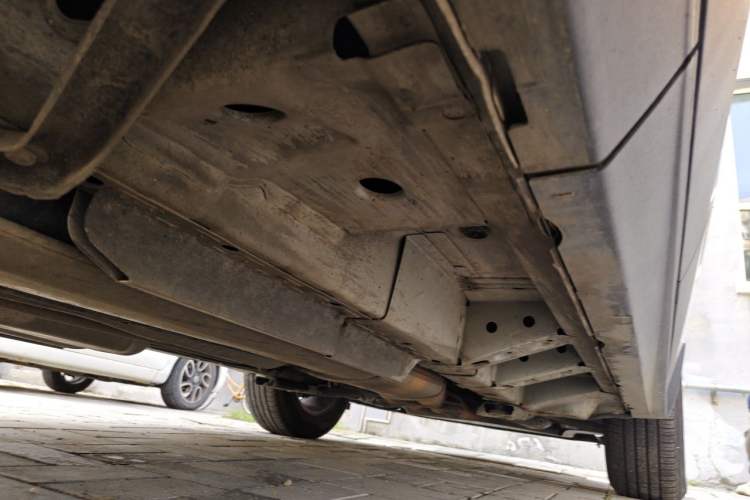 Used Cadillac SRX 2015 3.0L Elite Model Chassis Rear Right