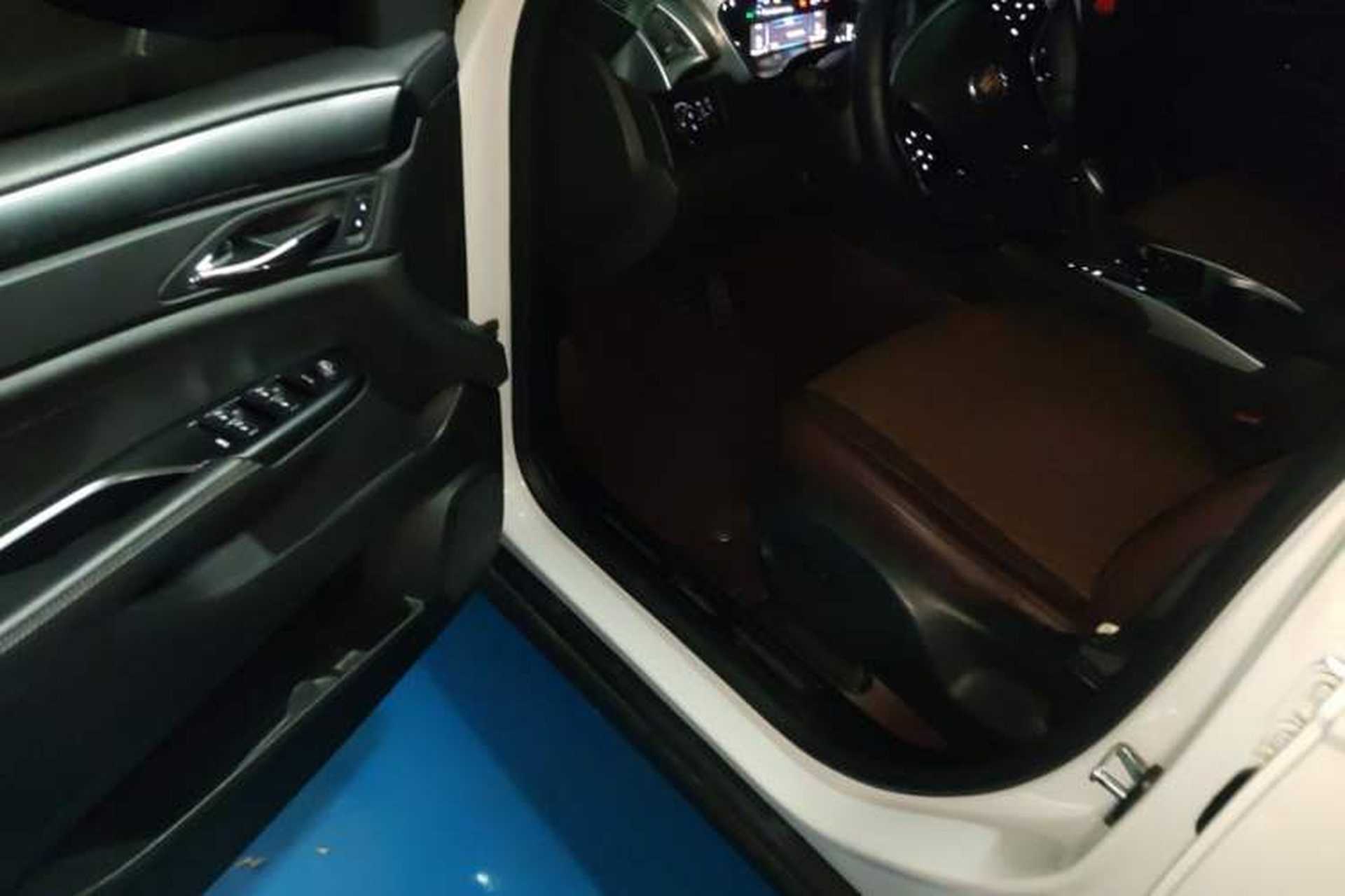 Used Cadillac SRX 2015 3.0L Comfort Version Driver Seat