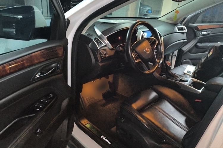 Used Cadillac SRX 2015 3.0L Elite Model Driver Seat