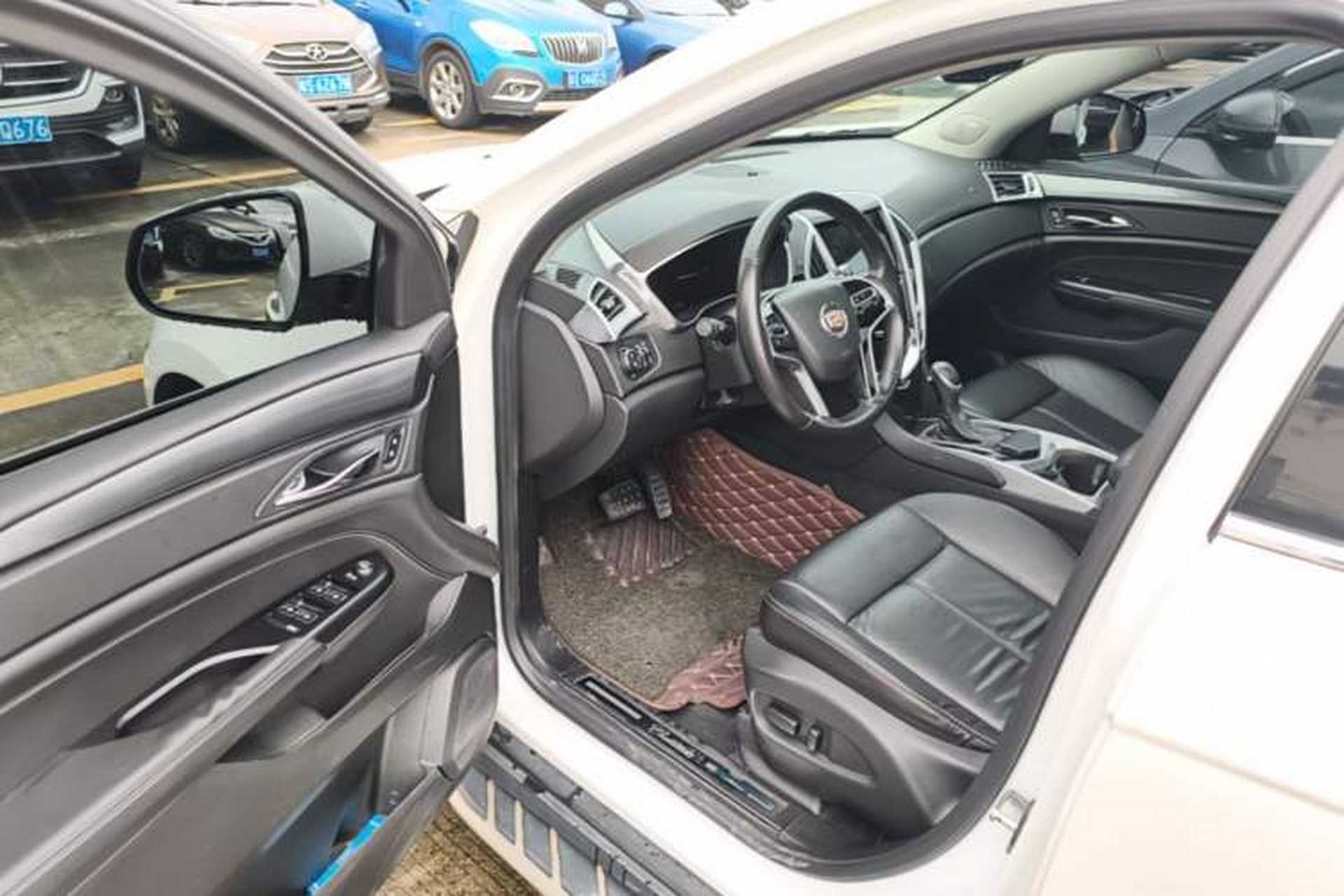 Used Cadillac SRX 2015 3.0L Comfort Version Driver Seat