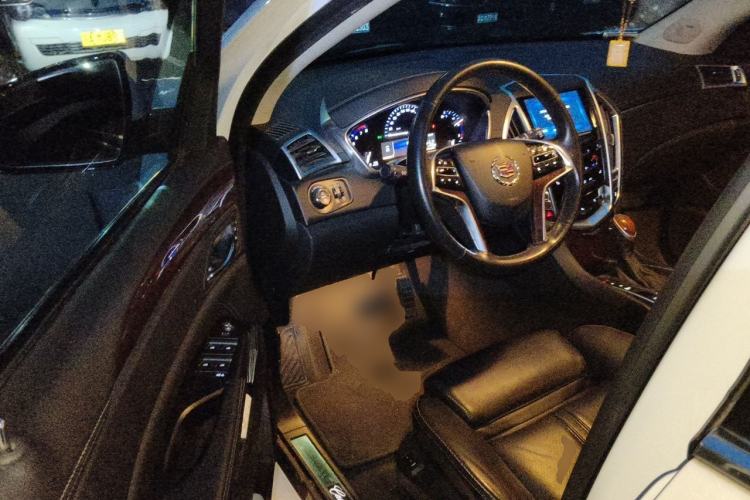 Used Cadillac SRX 2015 3.0L Elite Model Driver Seat