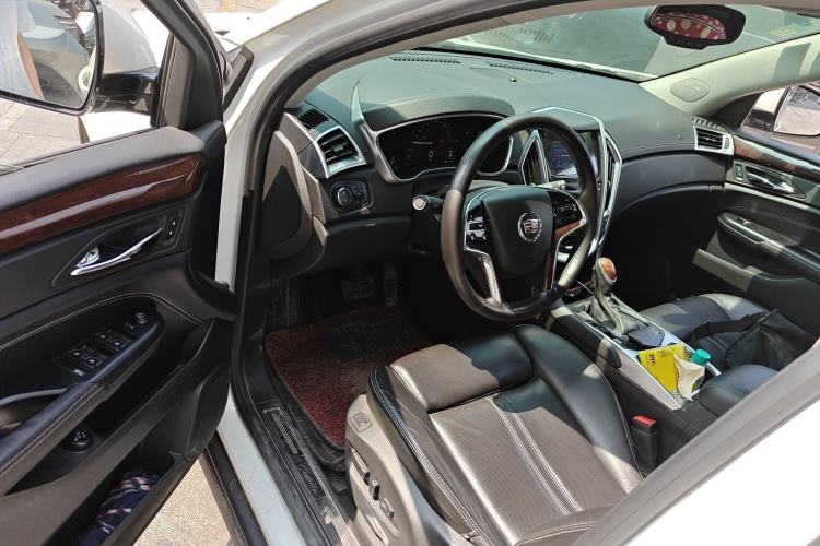 Used Cadillac SRX 2015 3.0L Elite Model Driver Seat