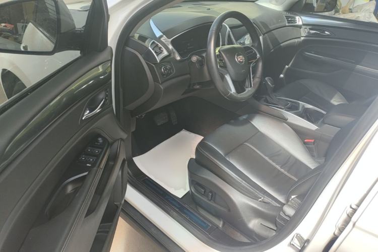 Used Cadillac SRX 2015 3.0L Comfort Version Driver Seat