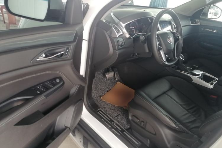 Used Cadillac SRX 2015 3.0L Comfort Version Driver Seat