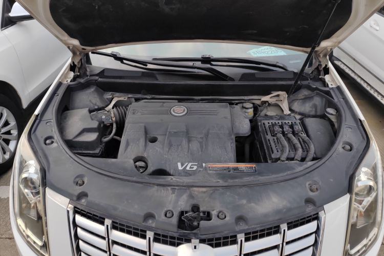 Used Cadillac SRX 2015 3.0L Elite Model Engine Bay