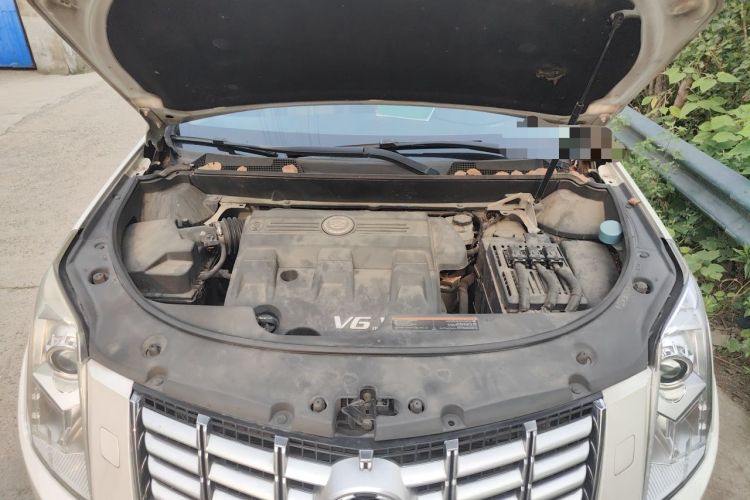 Used Cadillac SRX 2015 3.0L Elite Model Engine Bay