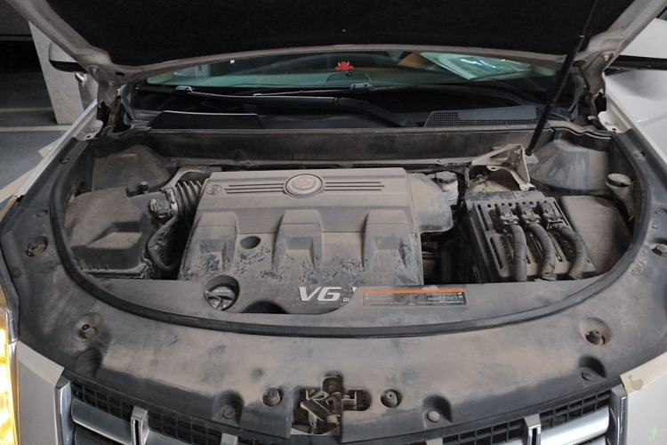 Used Cadillac SRX 2015 3.0L Elite Model Engine Bay