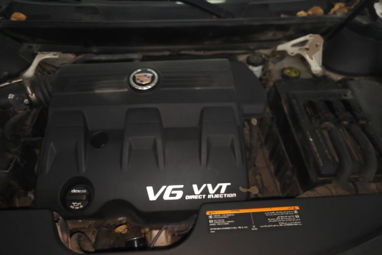 Used Cadillac SRX 2015 3.0L Comfort Version Engine Bay