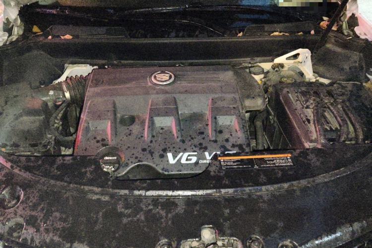 Used Cadillac SRX 2015 3.0L Elite Model Engine Bay