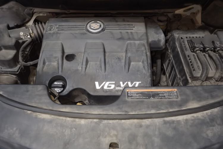 Used Cadillac SRX 2015 3.0L Elite Model Engine Bay