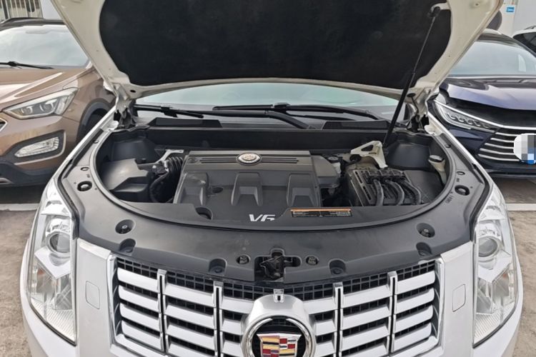 Used Cadillac SRX 2015 3.0L Elite Model Engine Bay