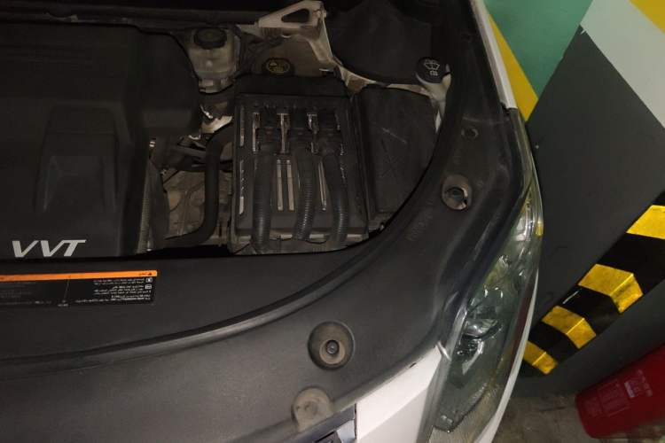 Used Cadillac SRX 2015 3.6L Flagship Edition Engine Bay Left