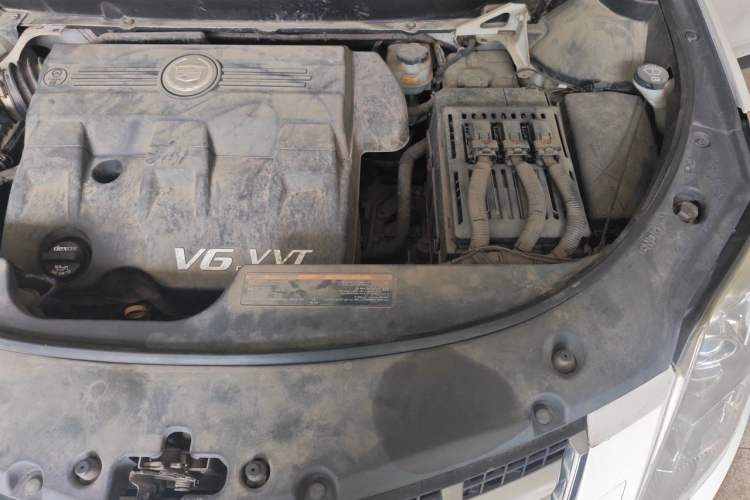 Used Cadillac SRX 2015 3.0L Comfort Version Engine Bay Left