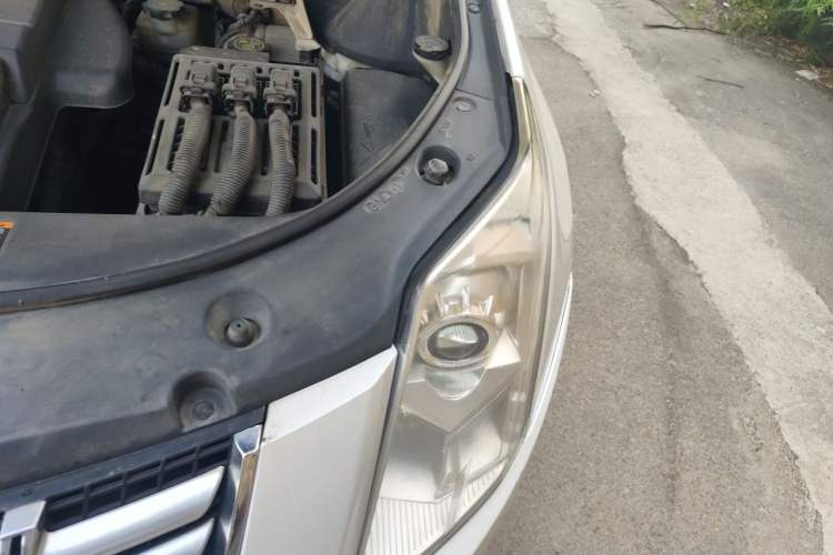 Used Cadillac SRX 2015 3.0L Elite Model Engine Bay Left