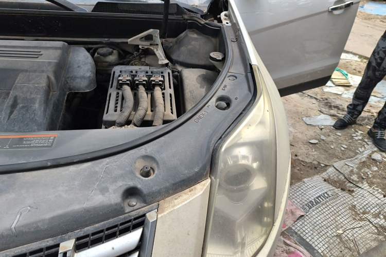Used Cadillac SRX 2015 3.0L Elite Model Engine Bay Left