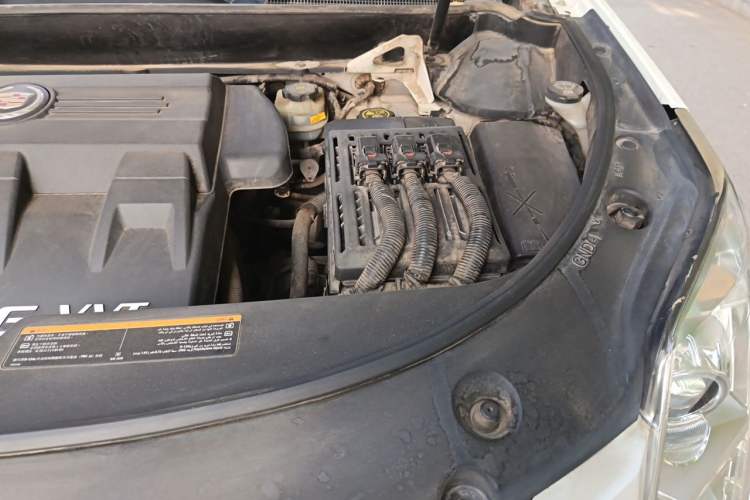 Used Cadillac SRX 2015 3.0L Elite Model Engine Bay Left