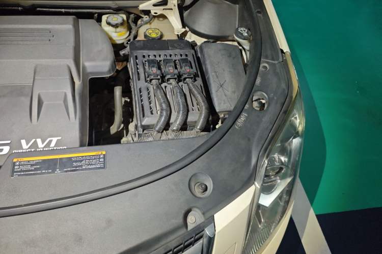 Used Cadillac SRX 2015 3.0L Luxury Model Engine Bay Left