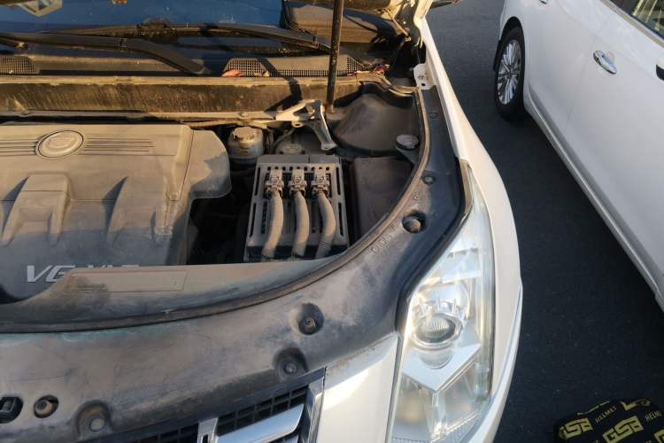 Used Cadillac SRX 2015 3.0L Comfort Version Engine Bay Left