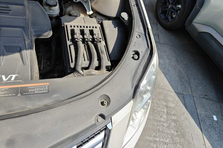 Used Cadillac SRX 2015 3.0L Elite Model Engine Bay Left