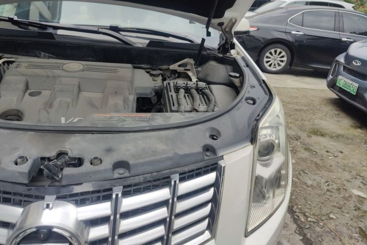 Used Cadillac SRX 2015 3.0L Comfort Version Engine Bay Left
