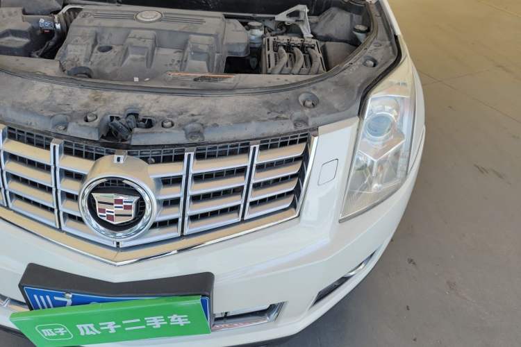 Used Cadillac SRX 2015 3.0L Comfort Version Engine Bay Left