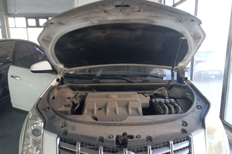 Used Cadillac SRX 2015 3.0L Elite Model Engine Bay