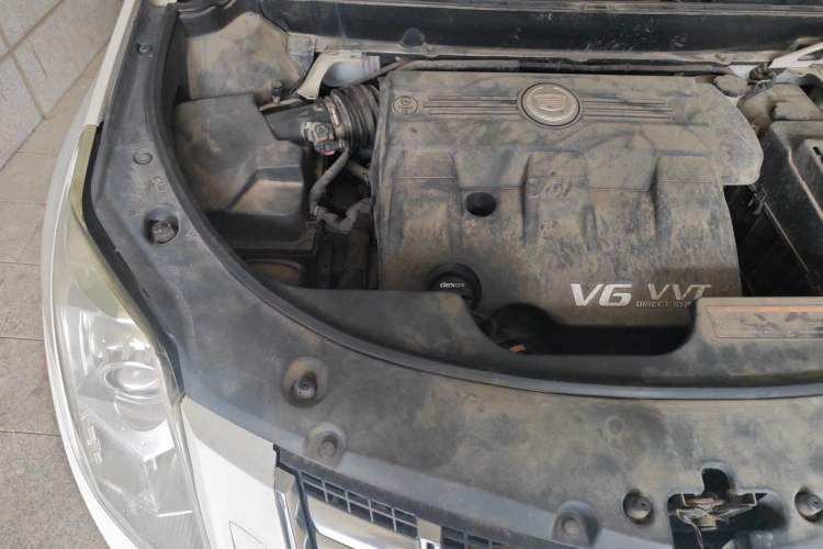 Used Cadillac SRX 2015 3.0L Comfort Version Engine Bay Right