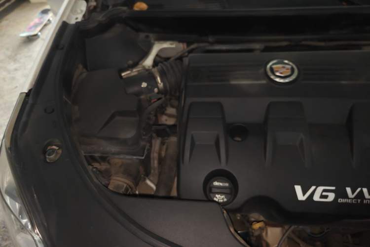 Used Cadillac SRX 2015 3.0L Comfort Version Engine Bay Right