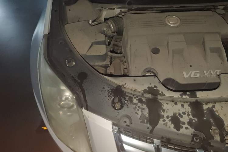Used Cadillac SRX 2015 3.0L Comfort Version Engine Bay Right