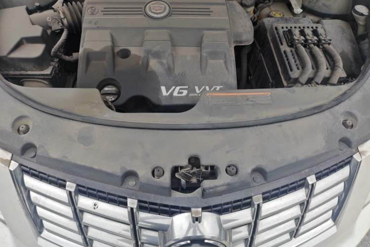Used Cadillac SRX 2015 3.0L Elite Model Engine Bay