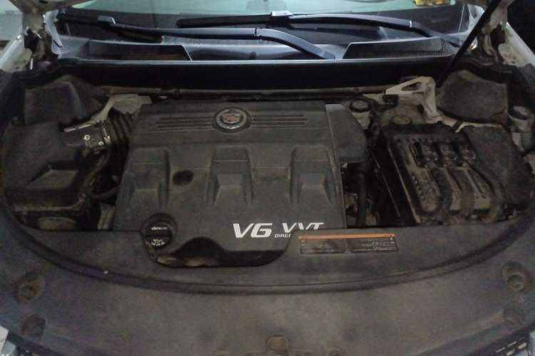 Used Cadillac SRX 2015 3.0L Elite Model Engine Bay