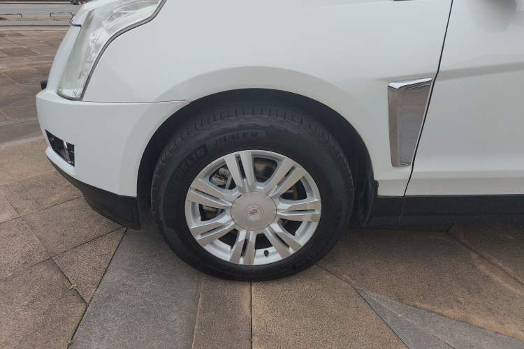 Used Cadillac SRX 2015 3.0L Comfort Version Exterior 4