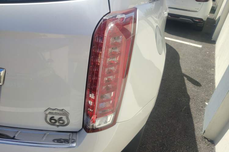 Used Cadillac SRX 2015 3.0L Elite Model Exterior 6
