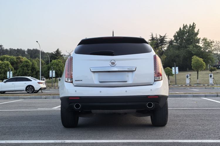 Used Cadillac SRX 2015 3.0L Elite Model Exterior 8