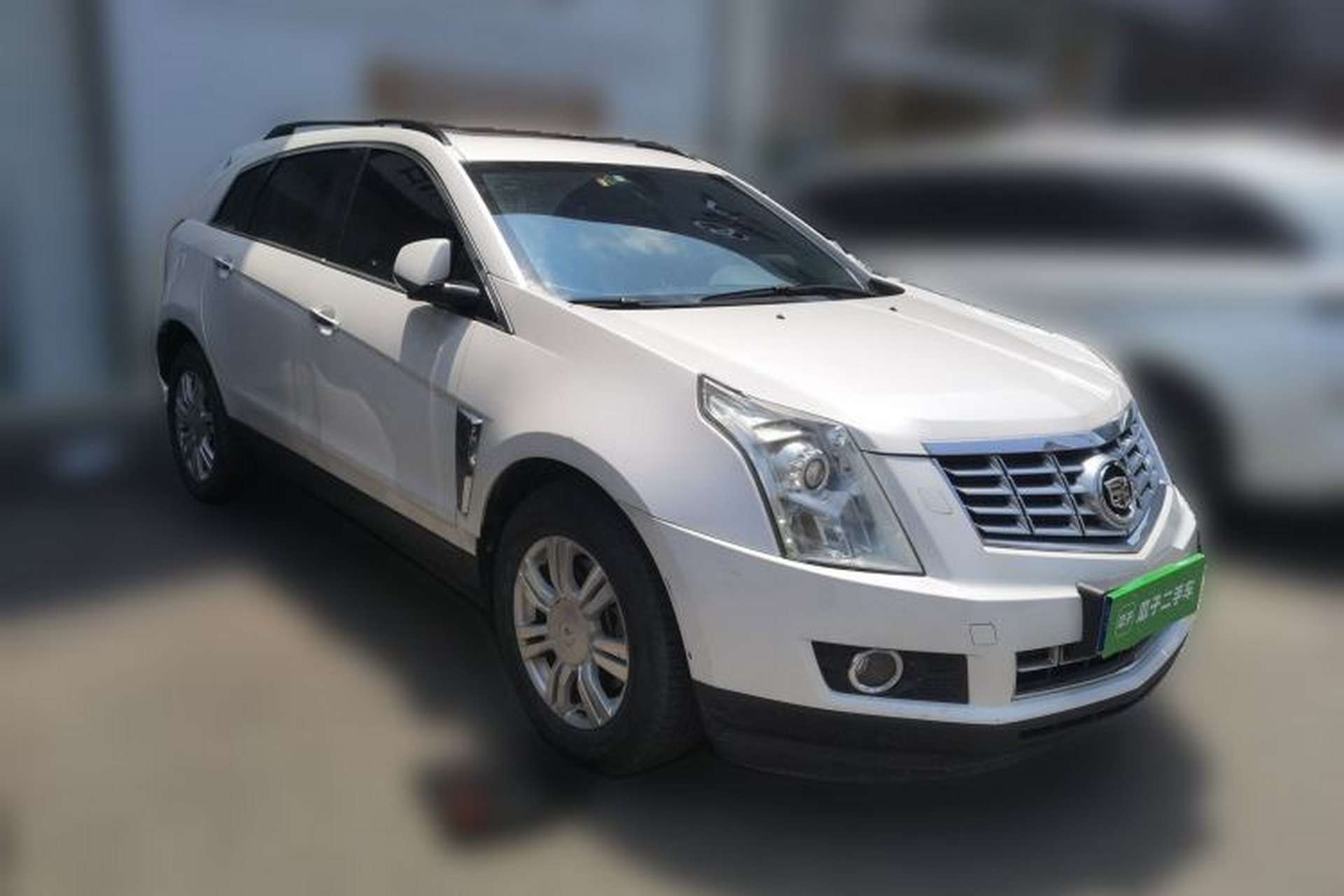 Used Cadillac SRX 2015 3.0L Comfort Version Front Right 45 Deg
