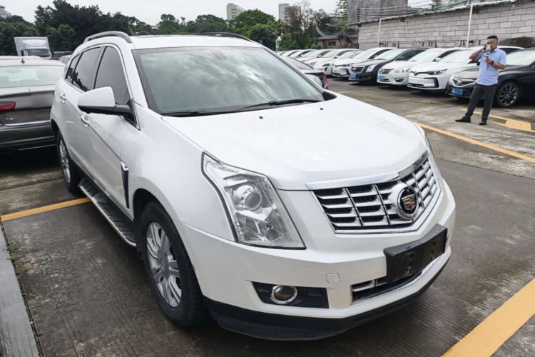 Used Cadillac SRX 2015 3.0L Comfort Version Front Right 45 Deg