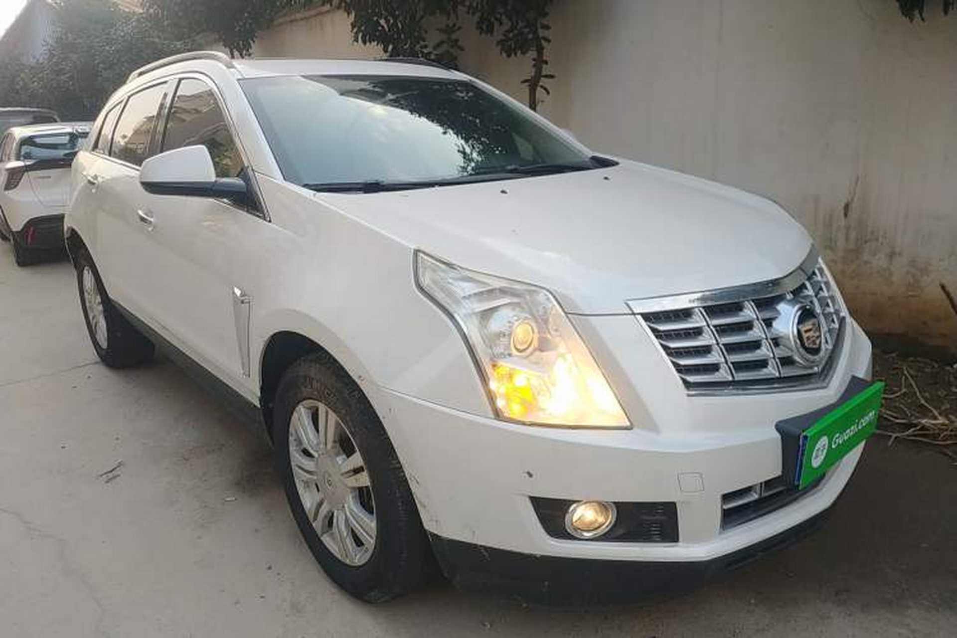 Used Cadillac SRX 2015 3.0L Comfort Version Front Right 45 Deg