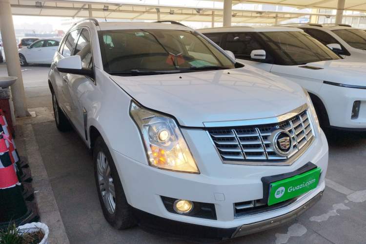 Used Cadillac SRX 2015 3.0L Comfort Version Front Right 45 Deg