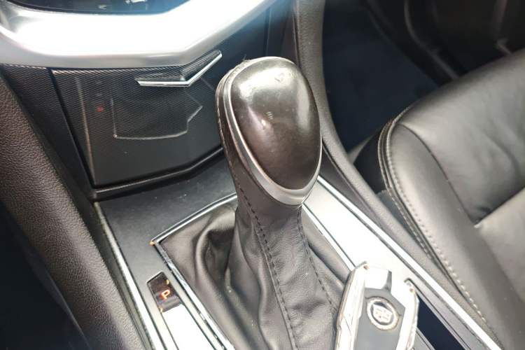 Used Cadillac SRX 2015 3.0L Comfort Version Gear Lever