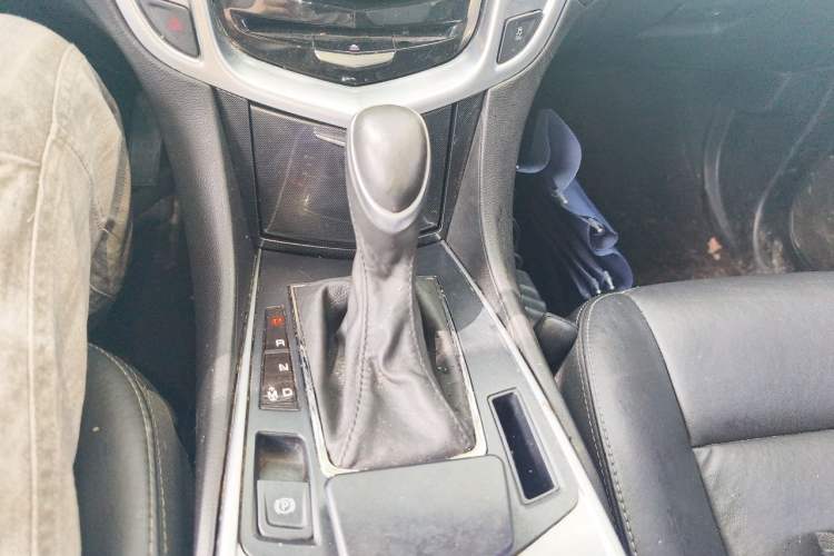 Used Cadillac SRX 2015 3.0L Comfort Version Gear Lever