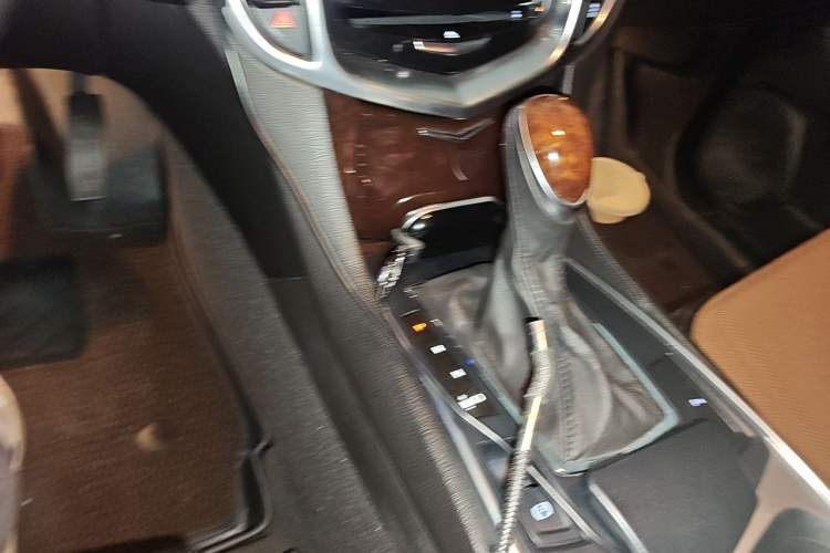 Used Cadillac SRX 2015 3.0L Flagship Model Gear Lever