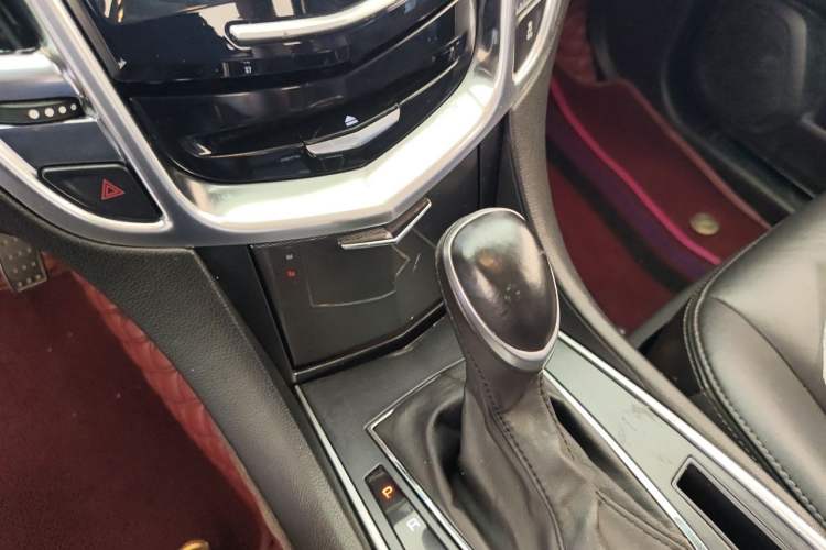 Used Cadillac SRX 2015 3.0L Comfort Version Gear Lever