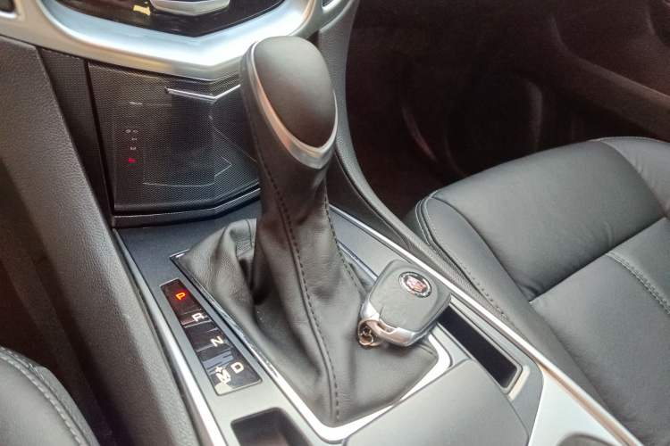 Used Cadillac SRX 2015 3.0L Comfort Version Gear Lever