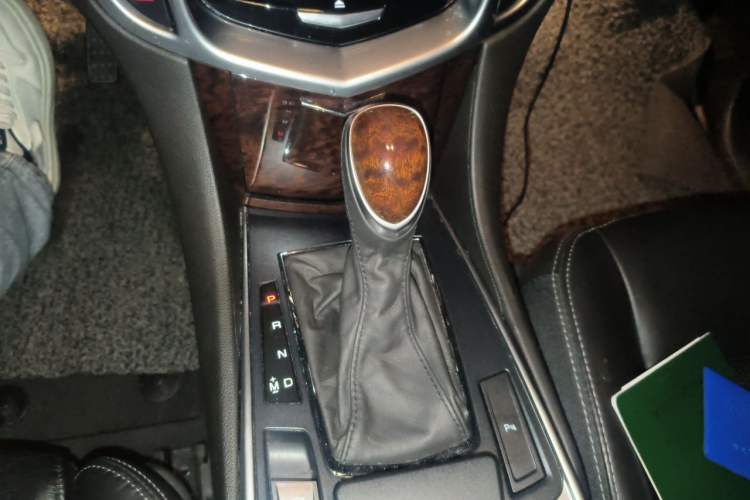 Used Cadillac SRX 2015 3.0L Elite Model Gear Lever