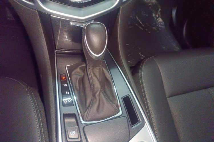 Used Cadillac SRX 2015 3.0L Comfort Version Gear Lever