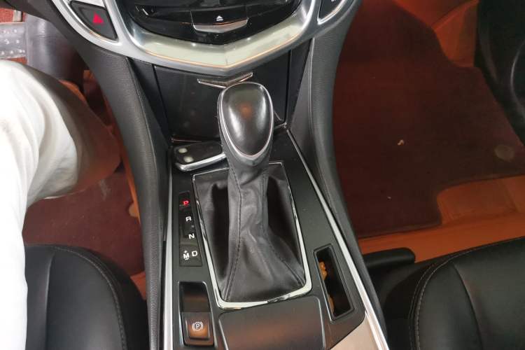 Used Cadillac SRX 2015 3.0L Comfort Version Gear Lever