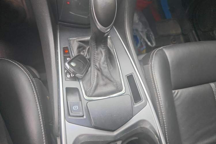 Used Cadillac SRX 2015 3.0L Comfort Version Gear Lever